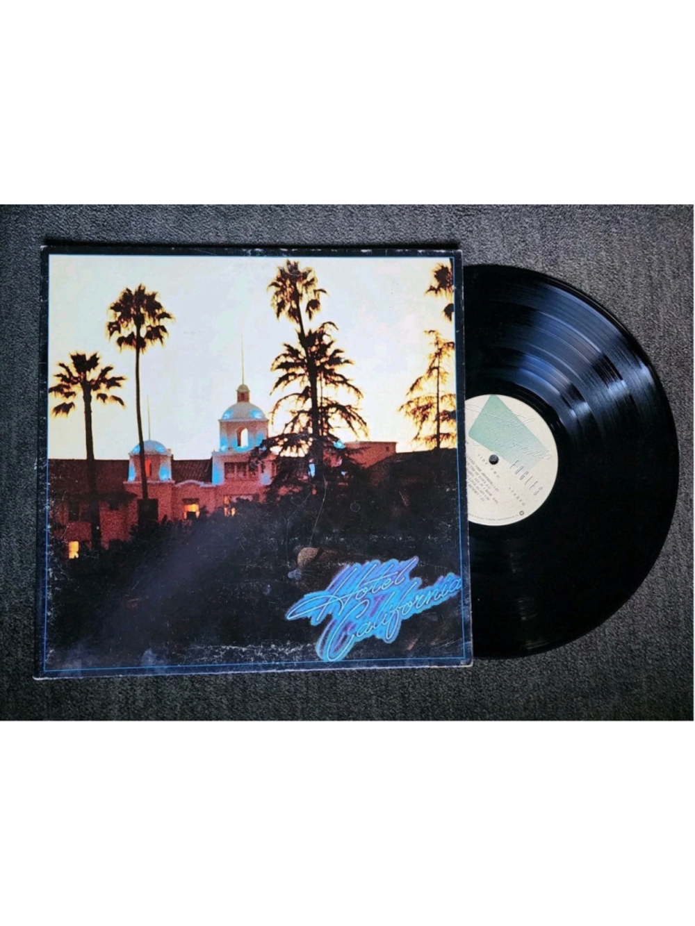 Eagles – Hotel California LP (1976 Asylum 7E-1084) US 1st Press STERLING VG+/EX